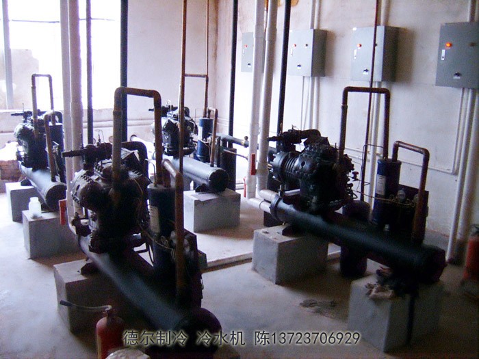 德(dé)爾製冷冷水機用於(yú)食用菌培育環(huán)境建設