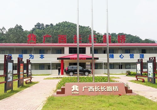 廣西新柳南（nán）高（gāo）速公路第11、12標段混凝土冷水機